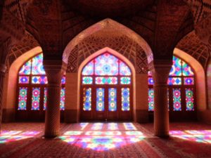 イランのピンクモスク